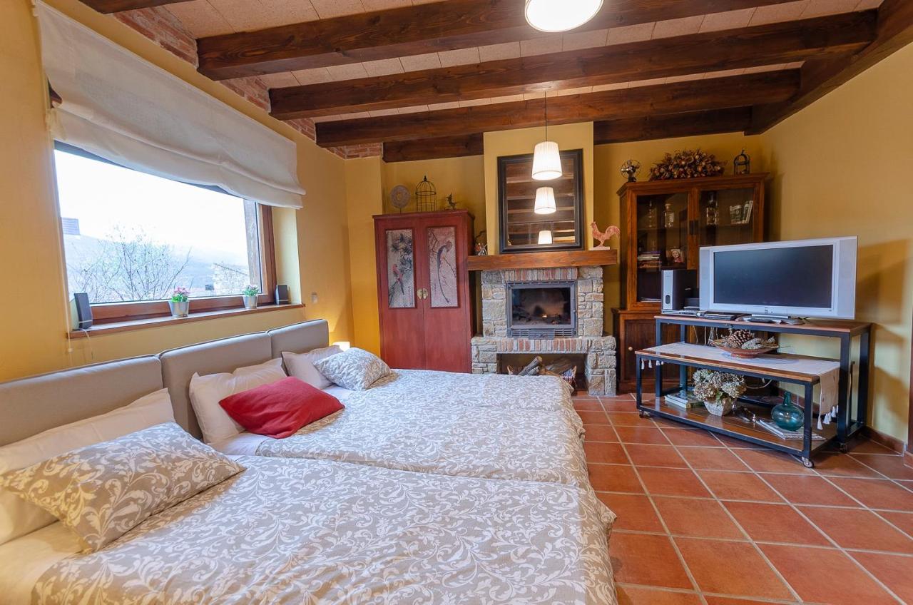Pradena del RinconEl Huerto De Leon别墅 外观 照片